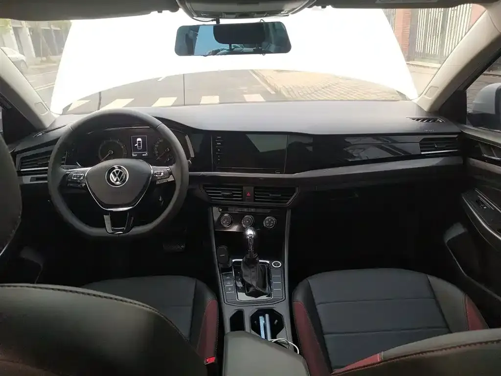 Volkswagen Bora 2021 из CN, фото 10