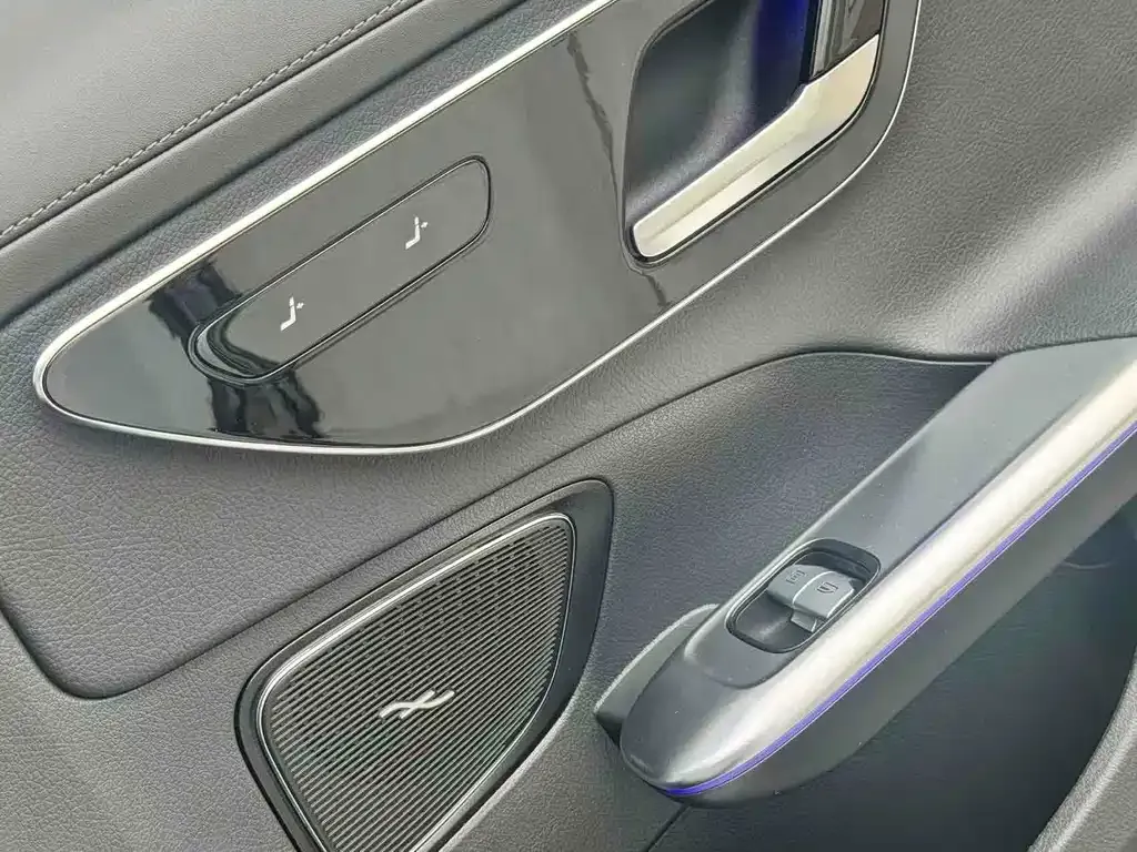 Mercedes-Benz C-Class 2023 из CN, фото 10