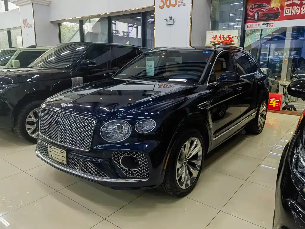 Bentley Bentayga 2023 из CN, фото 1