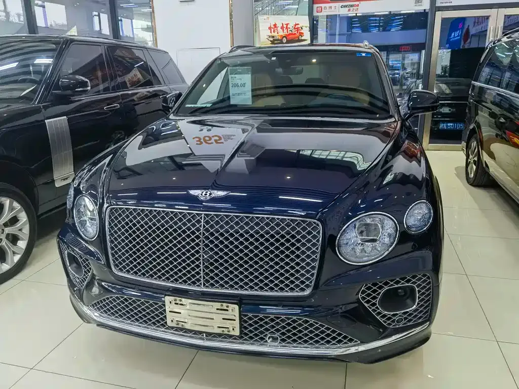 Bentley Bentayga 2023 из CN, фото 5