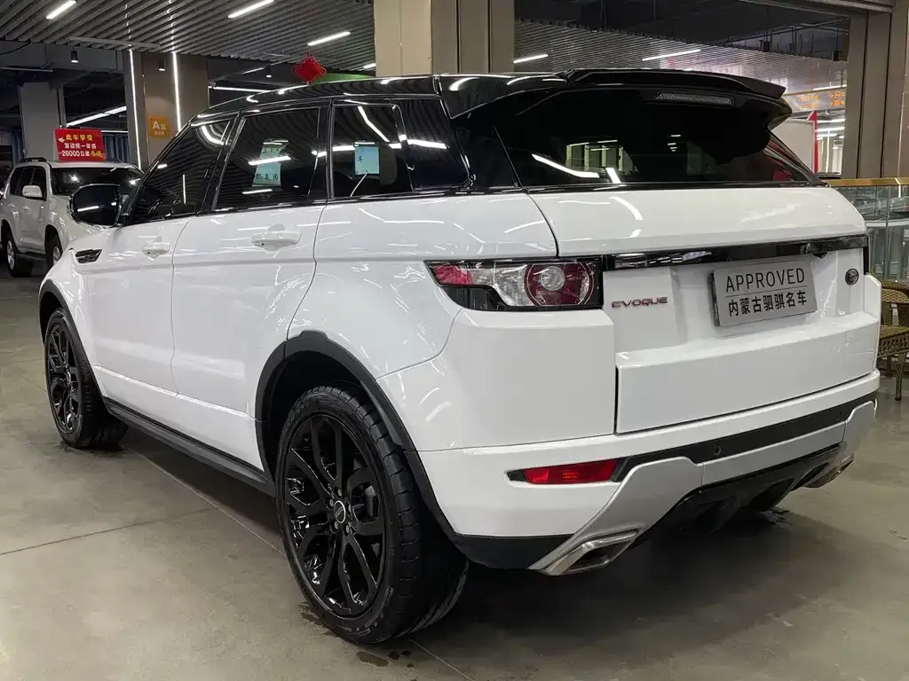 Land Rover Evoque — фото 3