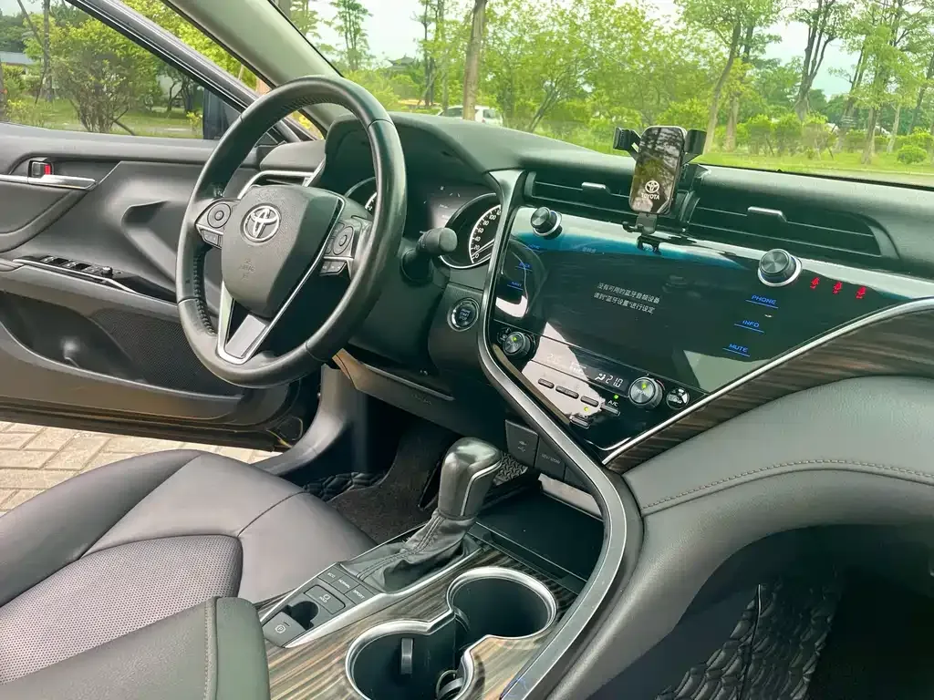Toyota Camry 2021 из CN, фото 4