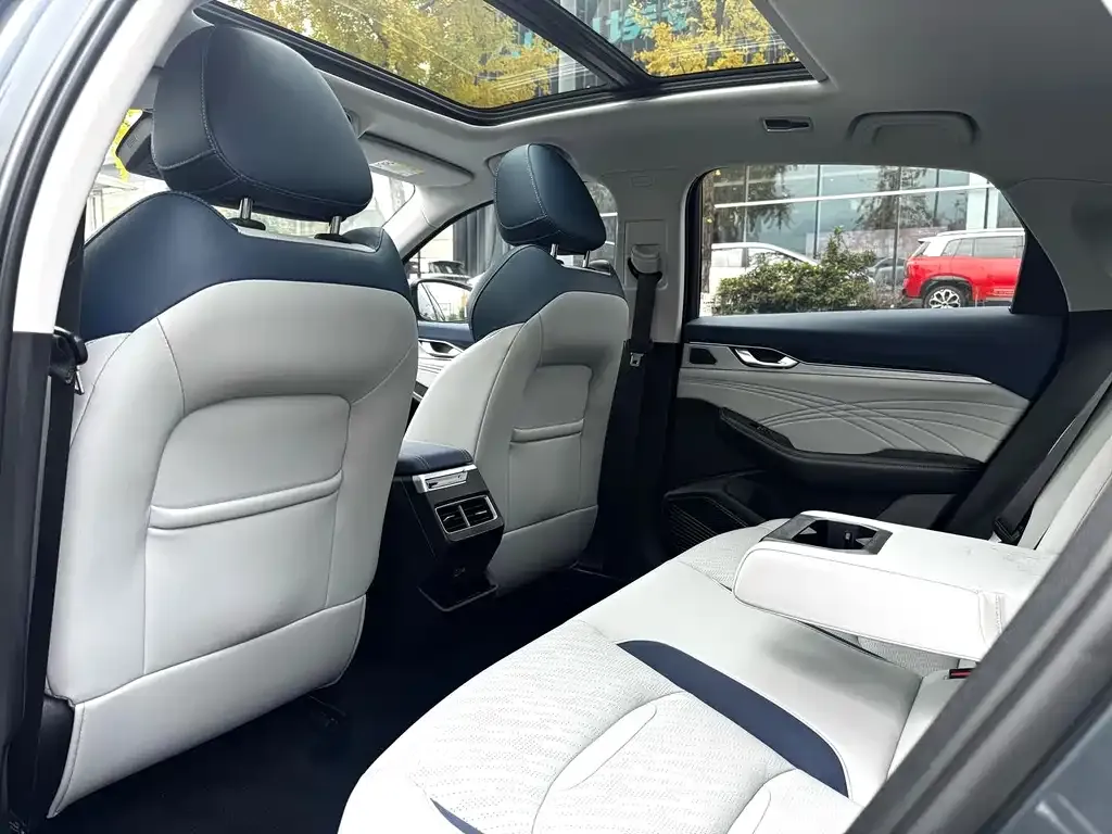 Geely Xingrui 2022 из CN, фото 5
