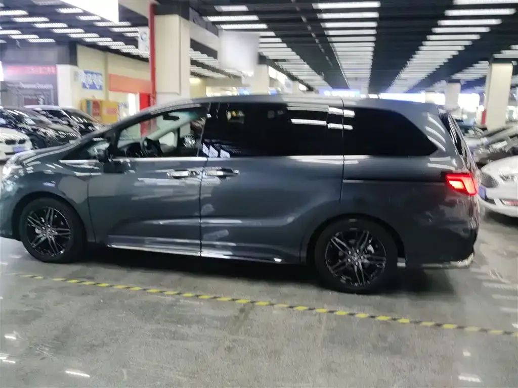 Honda Odyssey 2022 из CN, фото 9
