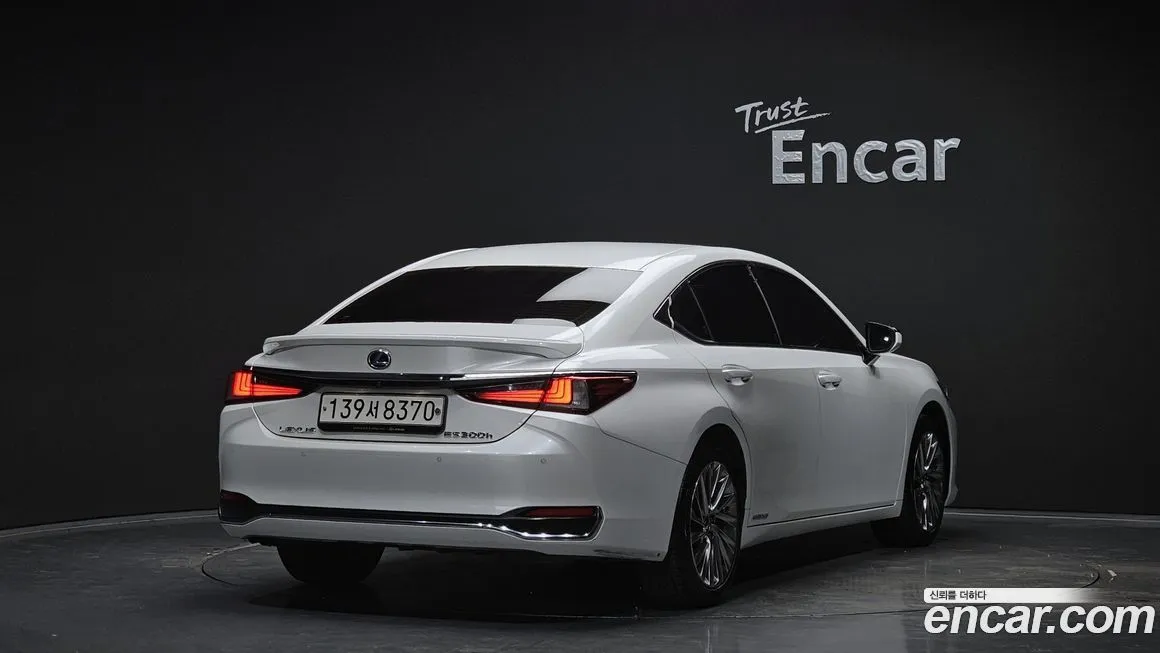 Lexus ES 2021 из KR, фото 3