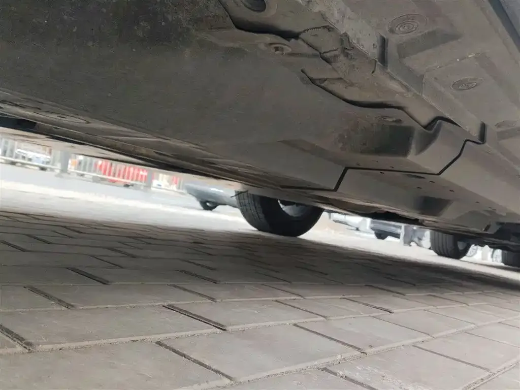 Toyota RAV4 2024 из CN, фото 3