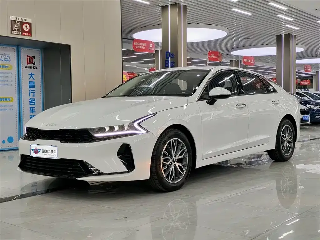 Kia K5 2025 из CN, фото 1