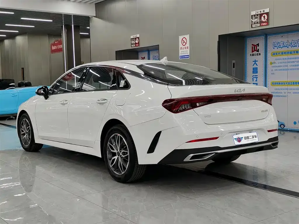 Kia K5 2025 из CN, фото 4