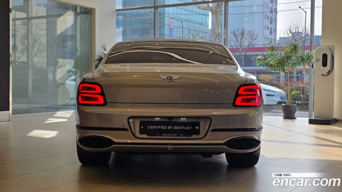Bentley Flying Spur 2024 из KR, фото 9
