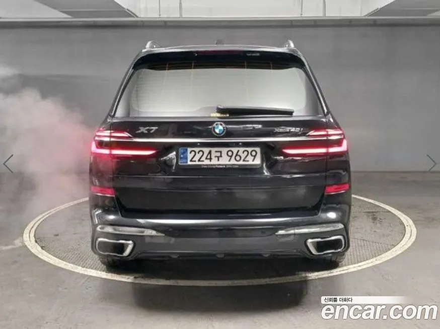 BMW X7 — фото 2