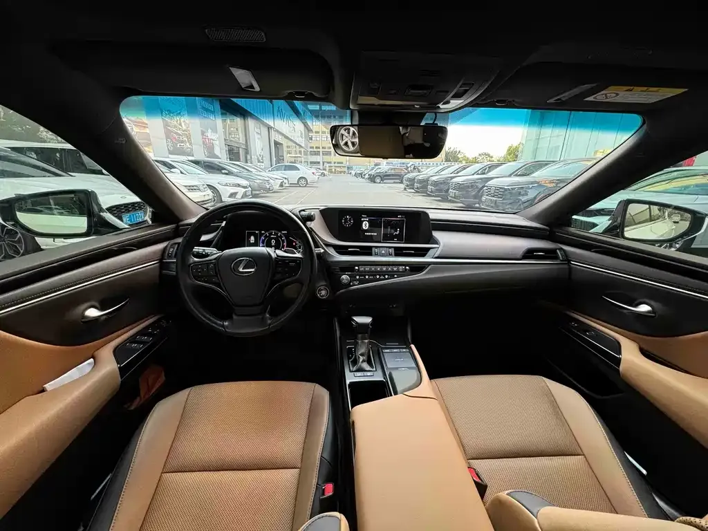 Lexus ES 2021 из CN, фото 4