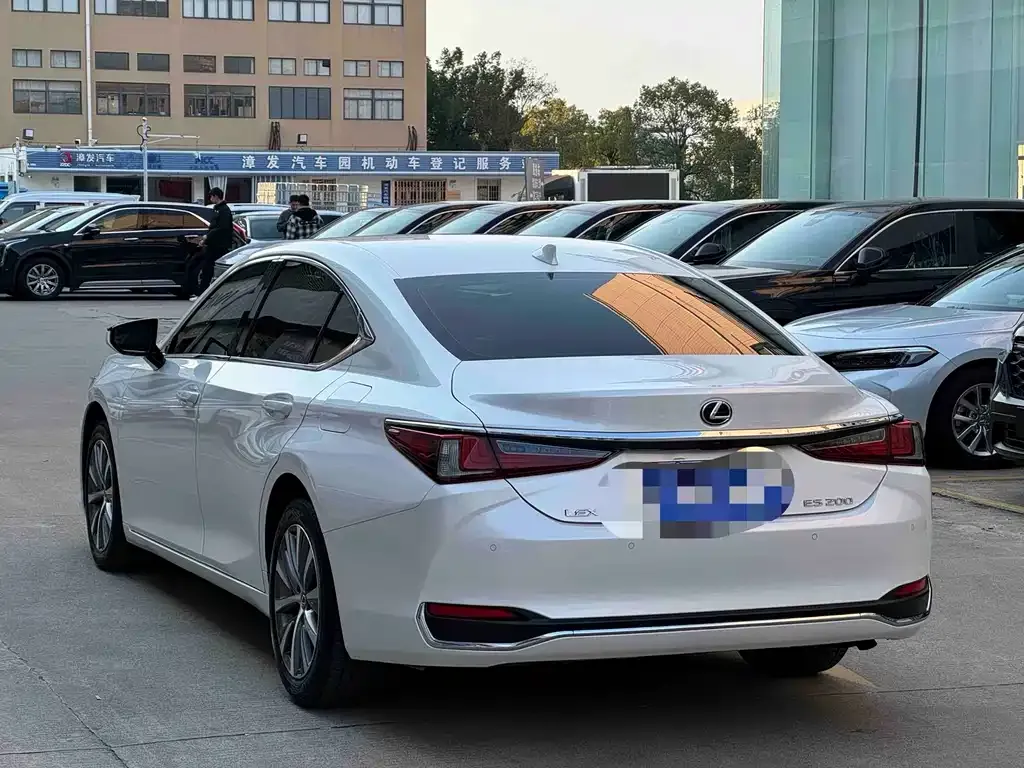 Lexus ES 2021 из CN, фото 7