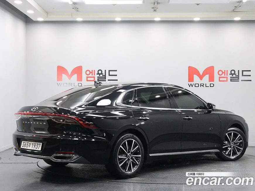 Hyundai Grandeur 2022 из KR, фото 3