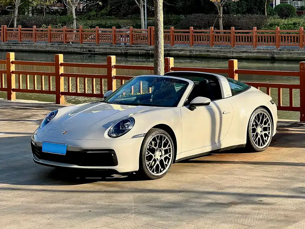 Porsche 911 2022 из CN, фото 1