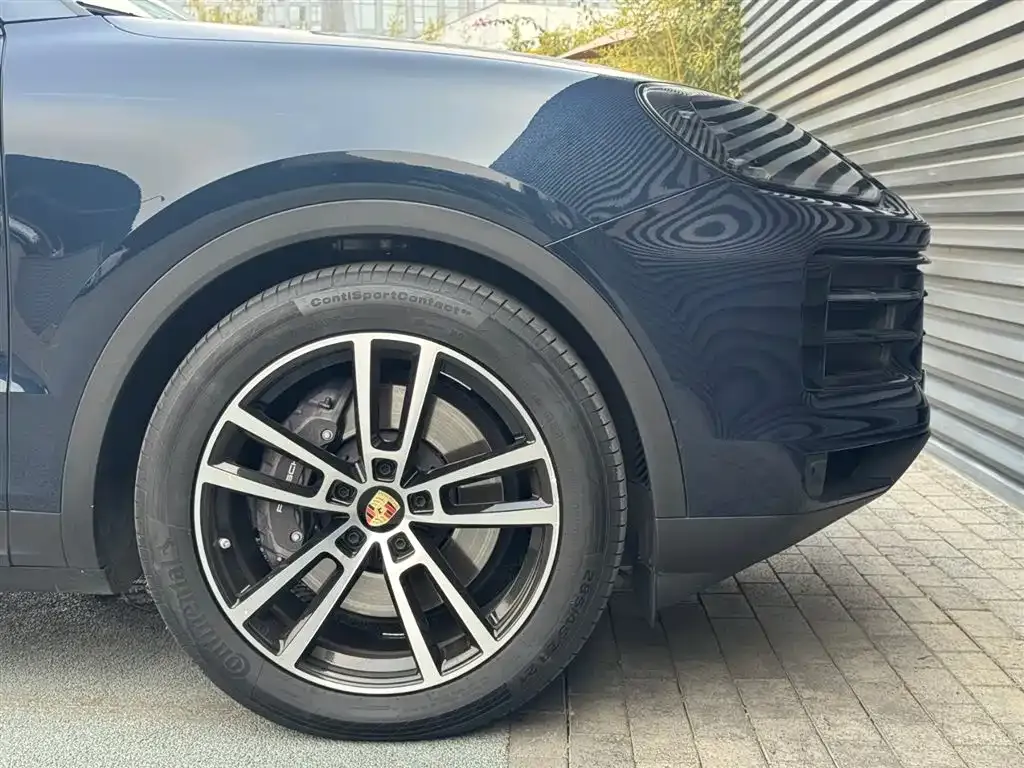 Porsche Cayenne — фото 5
