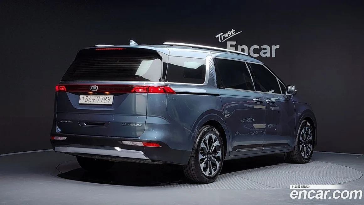 Kia Carnival — фото 5