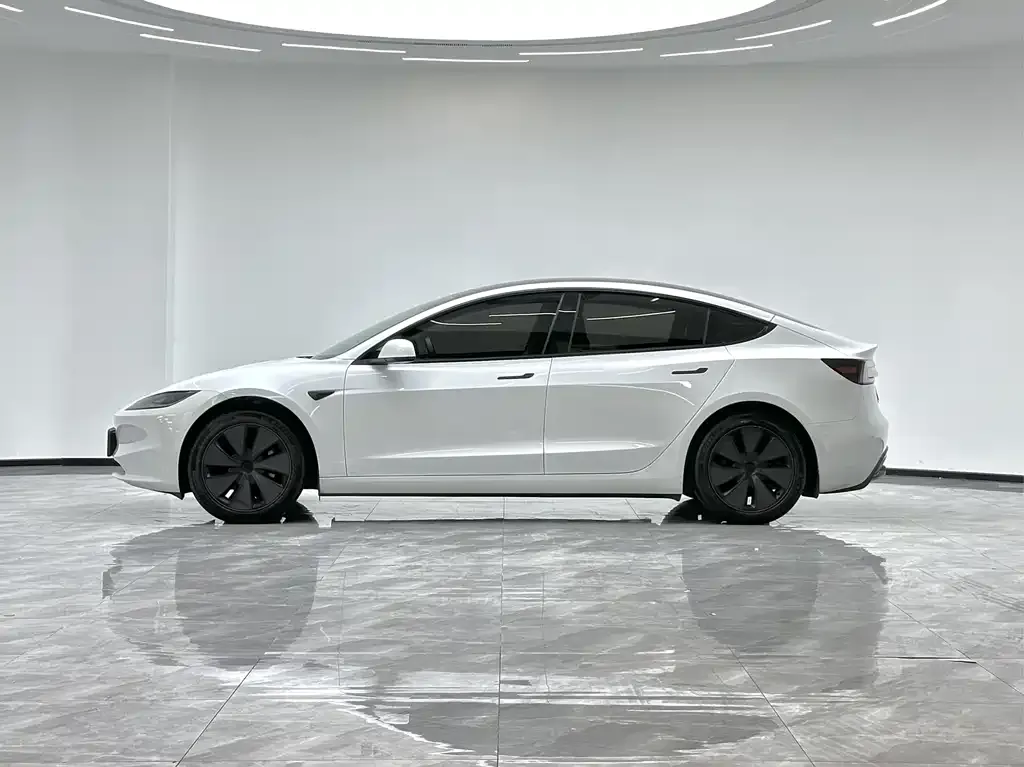 Tesla Model 3 2024 из CN, фото 9