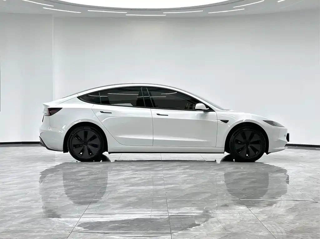 Tesla Model 3 2024 из CN, фото 10