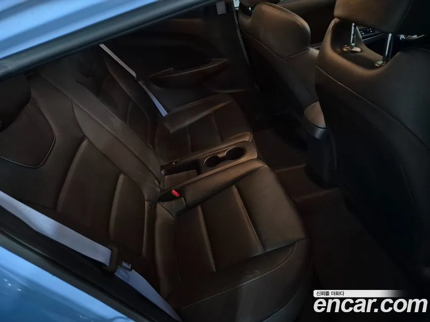 Hyundai Veloster 2022 из KR, фото 4
