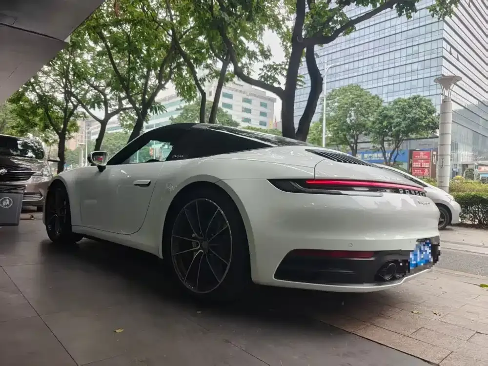 Porsche 911 2022 из CN, фото 4