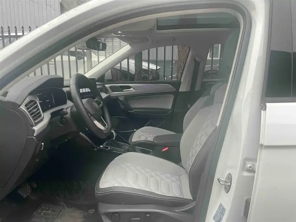Volkswagen Tayron 2023 из CN, фото 3