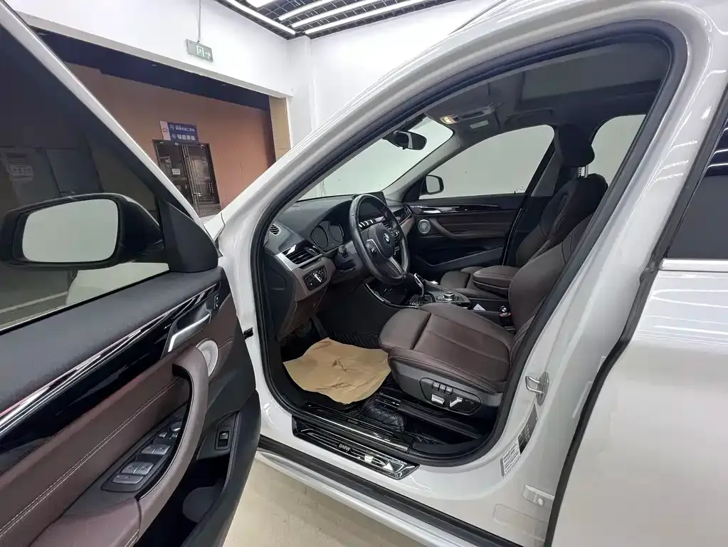 BMW X1 2021 из CN, фото 2