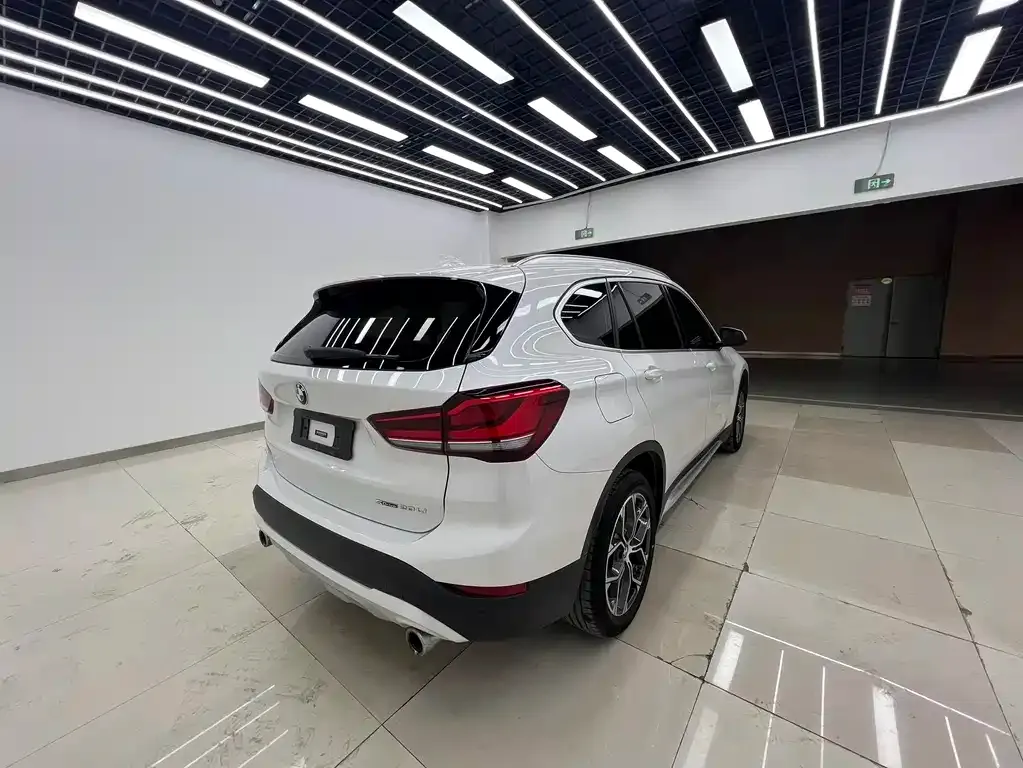 BMW X1 2021 из CN, фото 9