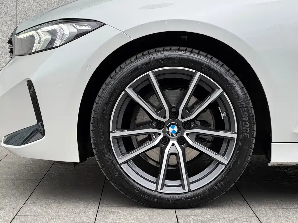 BMW 3 Series 2024 из CN, фото 6