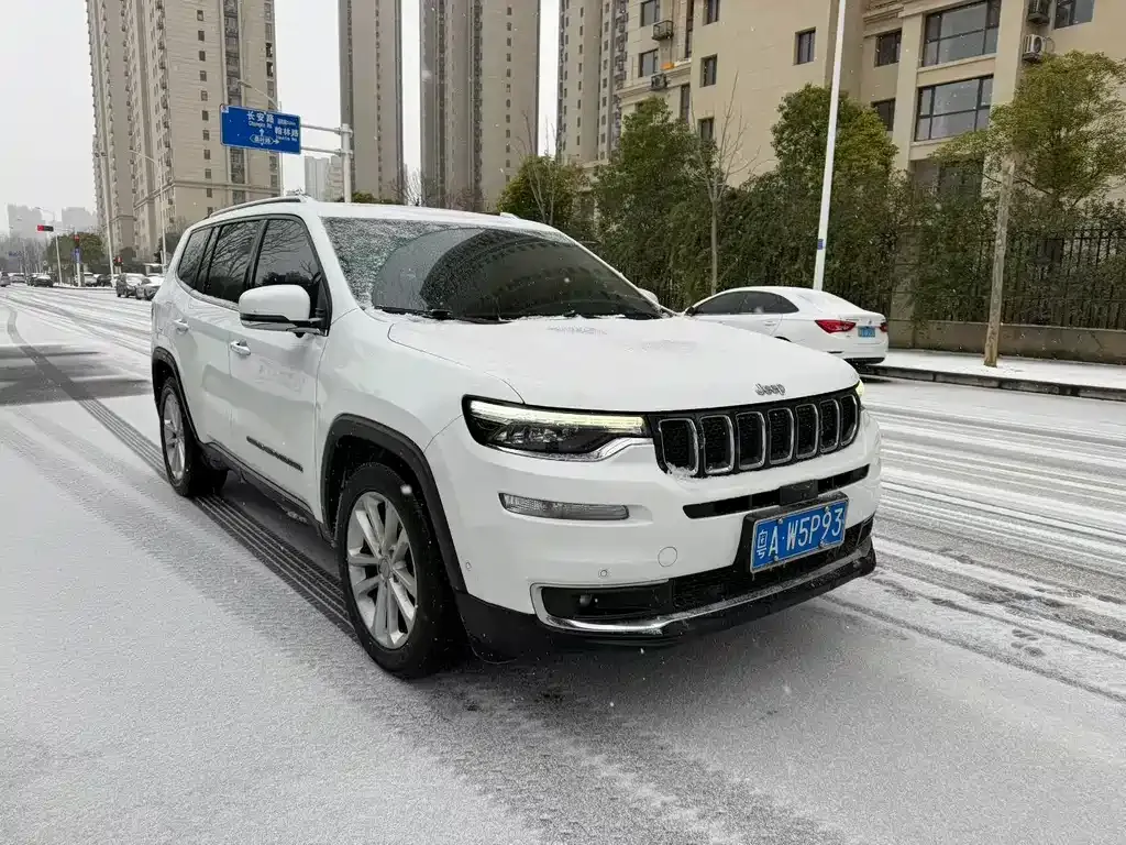 Jeep Grand Commander 2022 из CN, фото 3