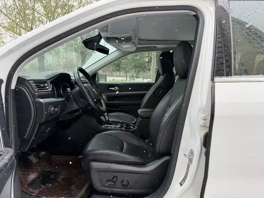 Jeep Grand Commander 2022 из CN, фото 4