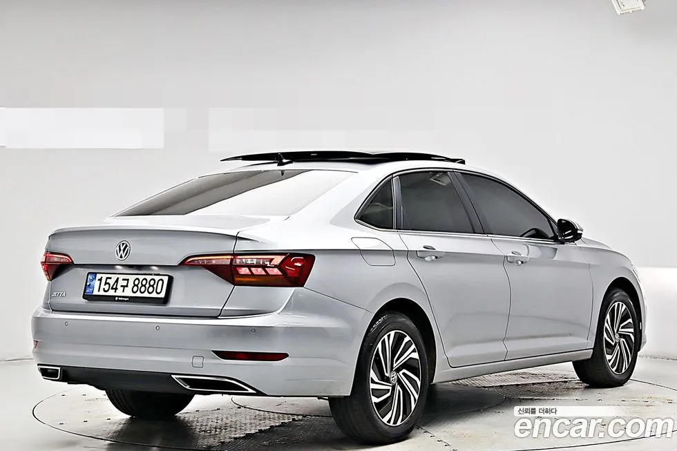 Volkswagen Jetta — фото 2