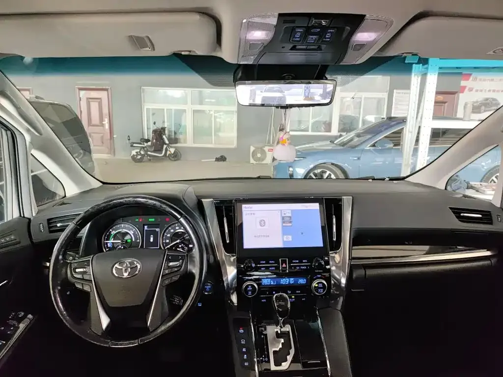 Toyota Vellfire 2021 из CN, фото 5