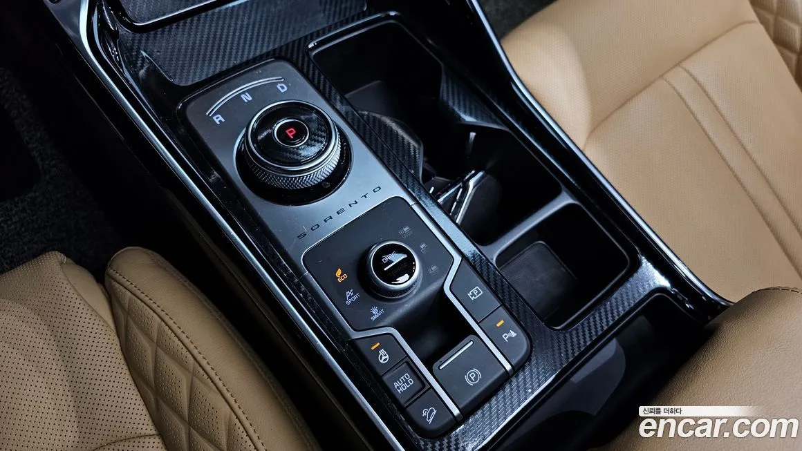 Kia Sorento — фото 7