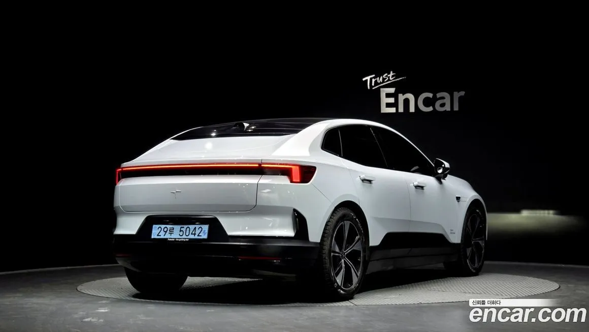 Polestar Polestar 4 — фото 2