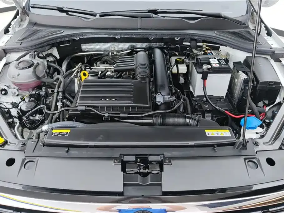 Volkswagen Bora 2024 из CN, фото 10