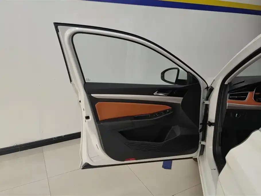 Volkswagen Bora 2024 из CN, фото 5