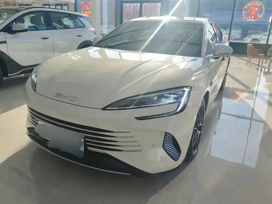 BYD Seal 07 DM-i 2025 из CN, фото 1