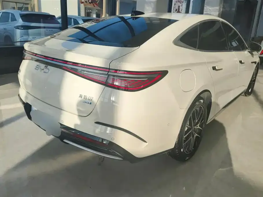 BYD Seal 07 DM-i 2025 из CN, фото 3
