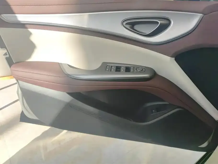BYD Seal 07 DM-i 2025 из CN, фото 9