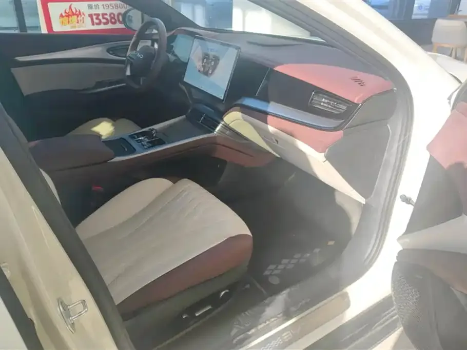 BYD Seal 07 DM-i 2025 из CN, фото 10