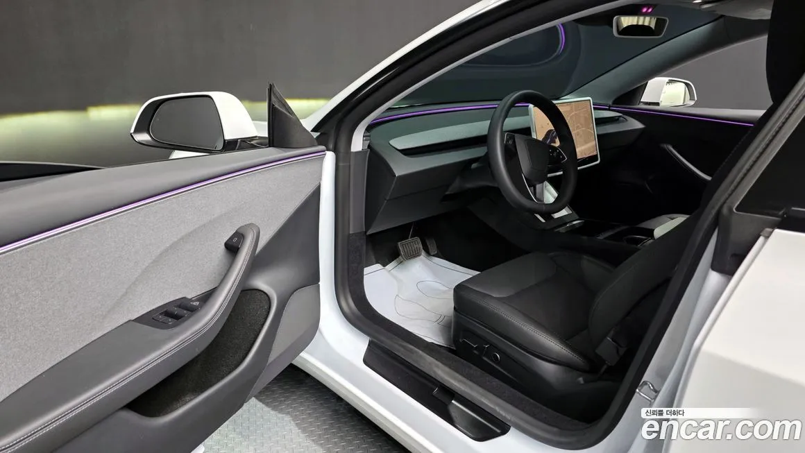 Tesla Model 3 2025 из KR, фото 8