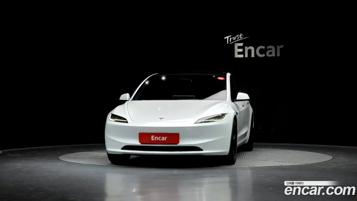 Tesla Model 3 2025 из KR, фото 2