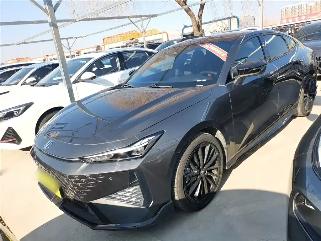 Changan UNI-V 2024 из CN, фото 1