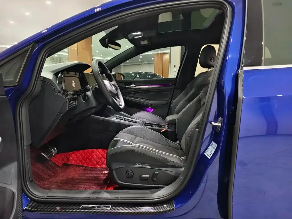 Volkswagen Golf 2021 из CN, фото 10