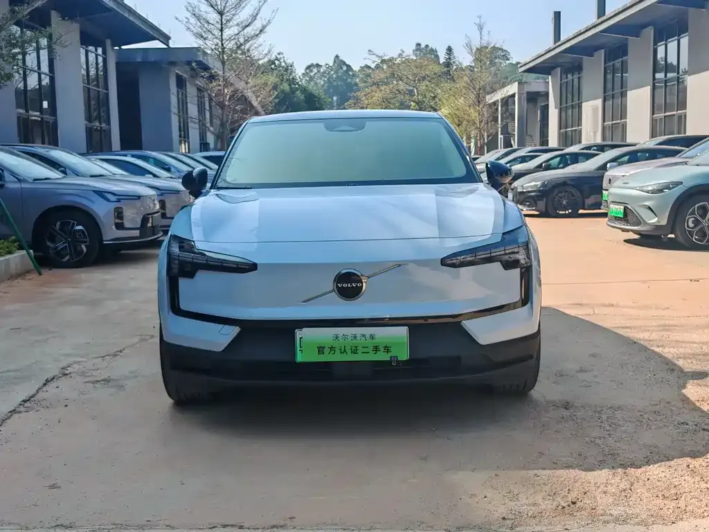 Volvo EX30 2025 из CN, фото 8
