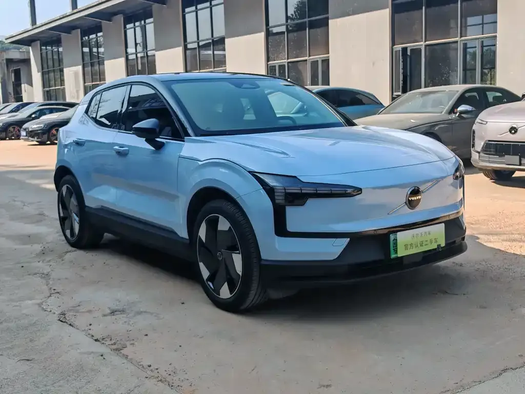 Volvo EX30 2025 из CN, фото 4