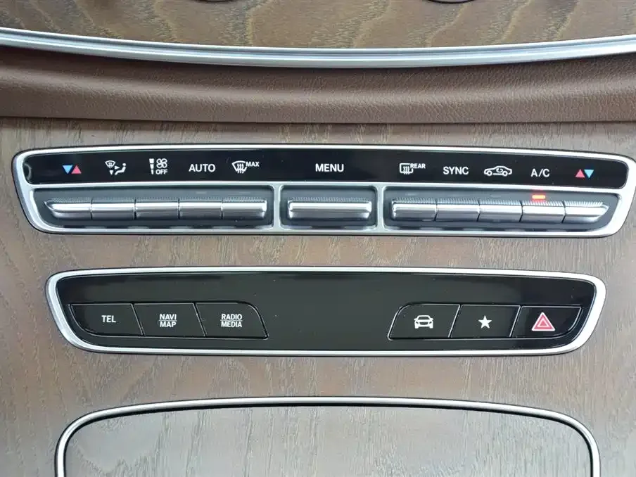 Mercedes-Benz E-Class 2021 из CN, фото 9
