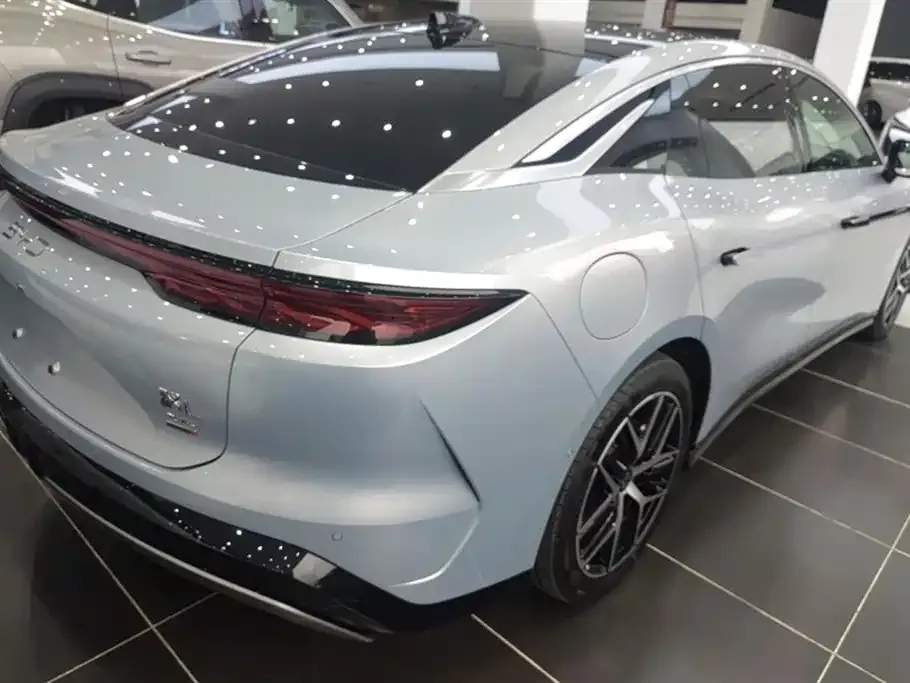 BYD Han L 2025 из CN, фото 5