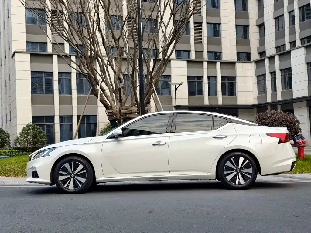 Nissan Teana 2023 из CN, фото 5