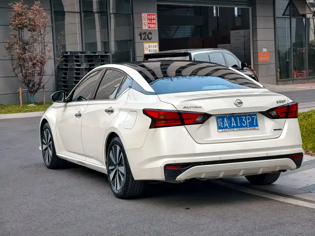 Nissan Teana 2023 из CN, фото 10